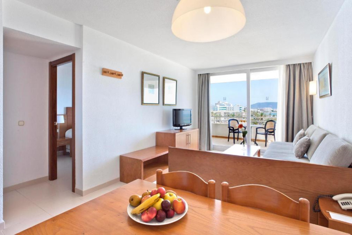Hipotels Mercedes Aparthotel