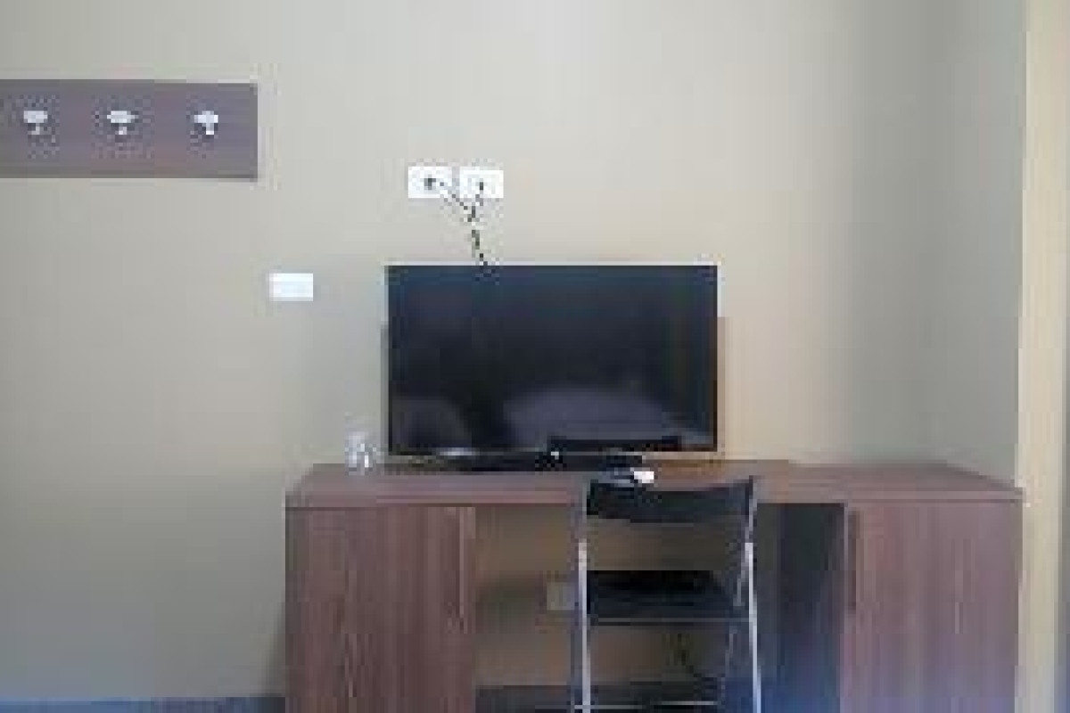 Hll Hotel Lungolago Lecco