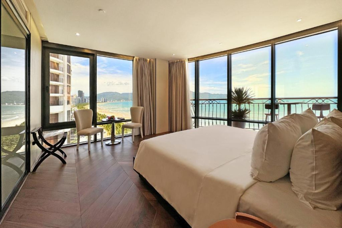 Holiday Beach Hotel Danang