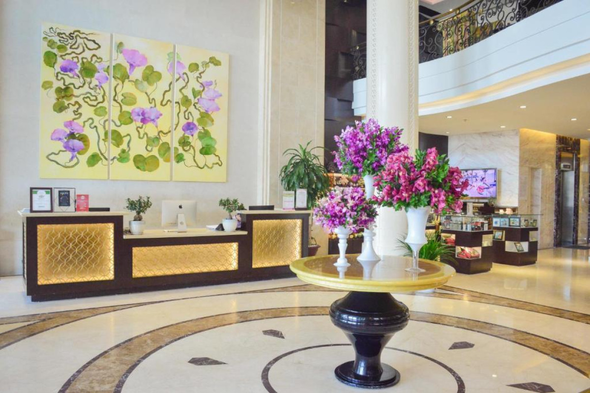 Holiday Beach Hotel Danang