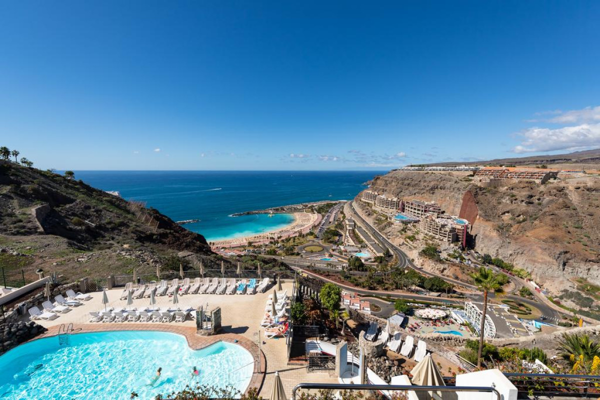 HOLIDAY CLUB JARDIN AMADORES