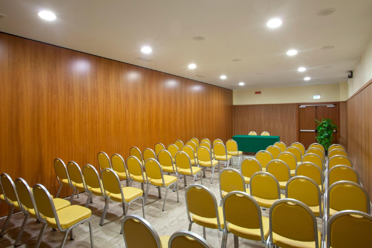 Holiday Inn Cagliari, An Ihg Hotel