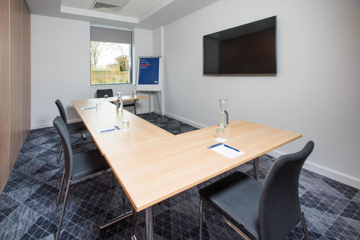 Holiday Inn Express Bristol-North
