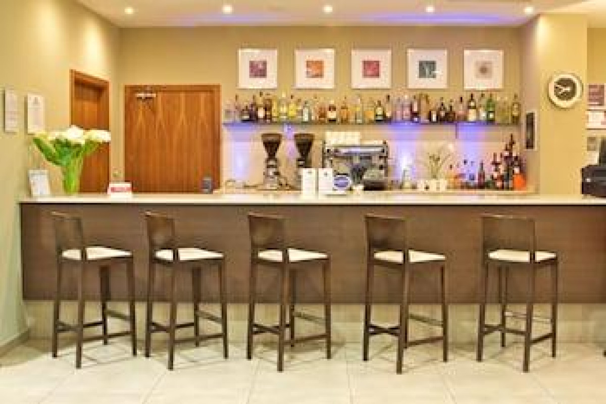 Holiday Inn Express Campo De Gibraltar - Barrios, An Ihg Hotel