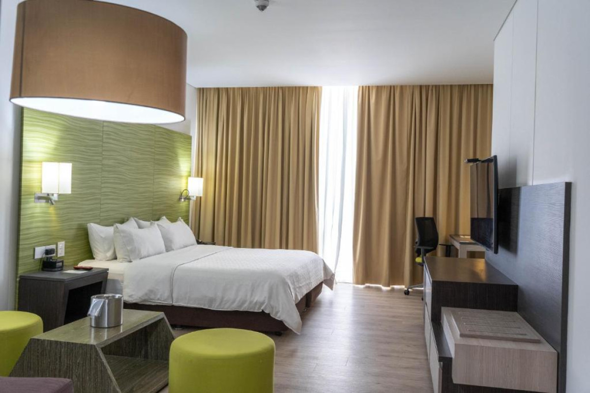 Holiday Inn Express - Cartagena Bocagrande, an IHG Hotel