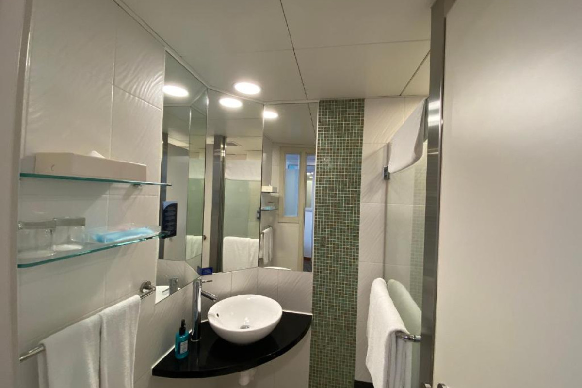 Holiday Inn Express Causeway Bay Hong Kong, an IHG Hotel