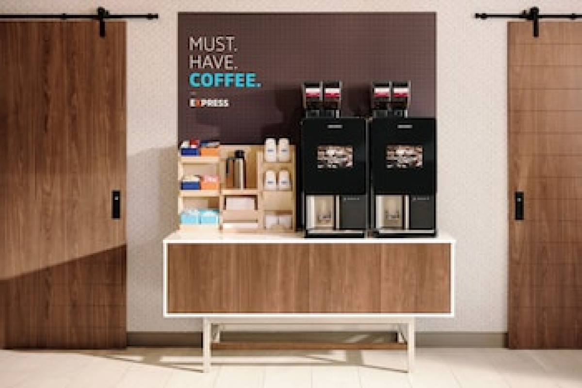 HOLIDAY INN EXPRESS HOTEL SACRAMENTO AIRPORT NATOMAS