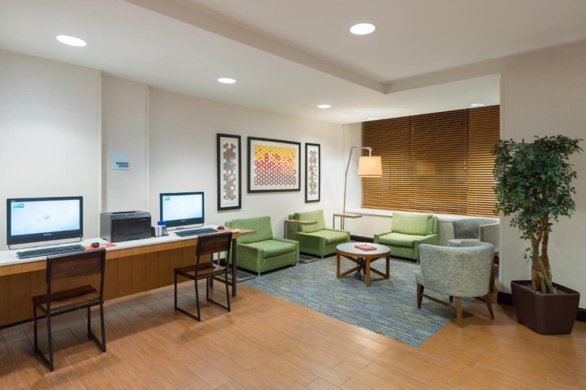 Holiday Inn Express - Times Square, an IHG Hotel