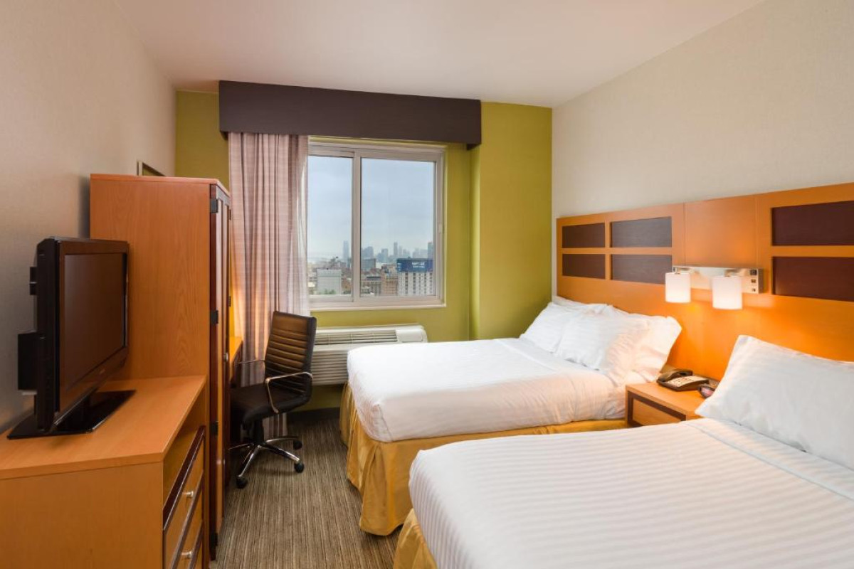 Holiday Inn Express - Times Square, an IHG Hotel