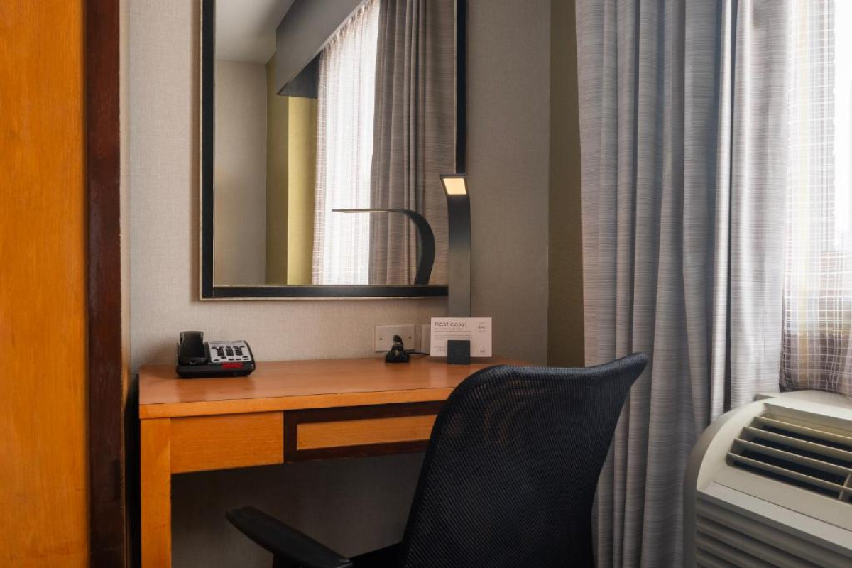 Holiday Inn Express - Times Square, an IHG Hotel