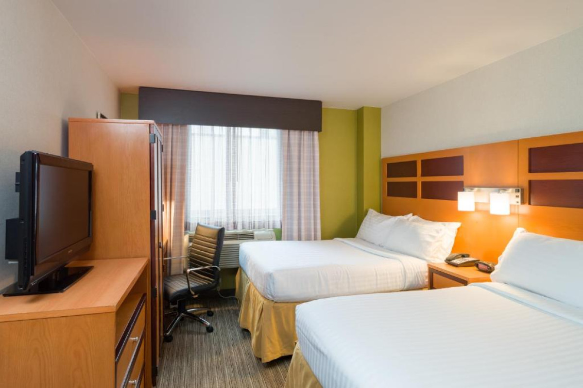 Holiday Inn Express - Times Square, an IHG Hotel
