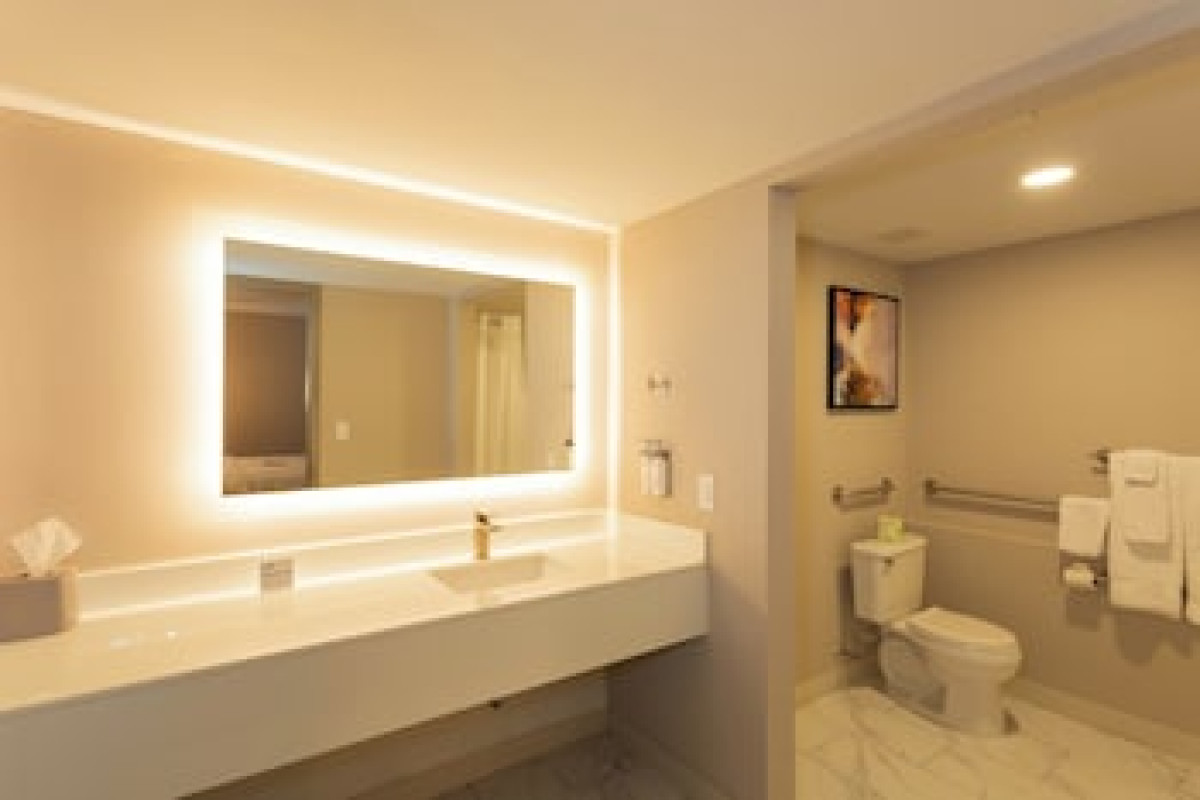 HOLIDAY INN NEW ROCHELLE