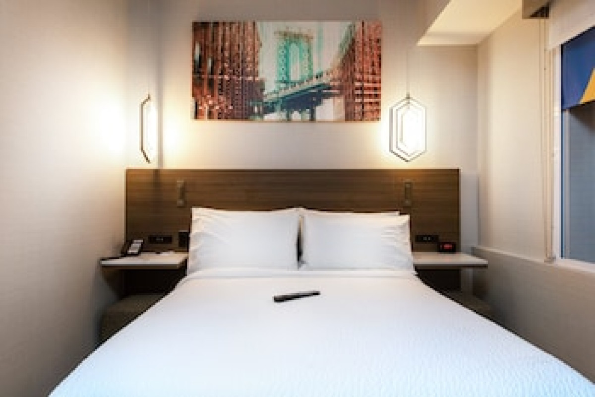 HOLIDAY INN NEW ROCHELLE