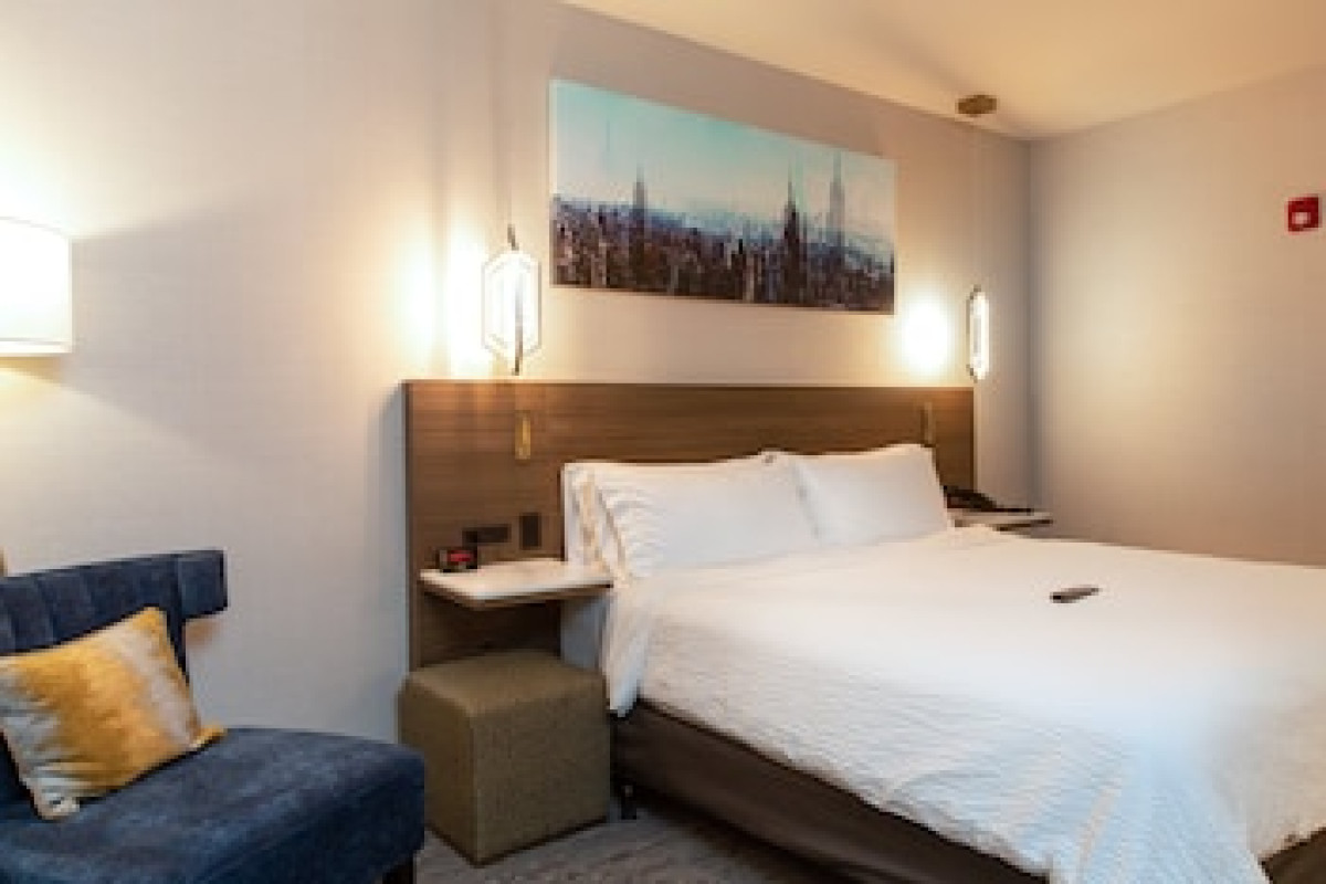 HOLIDAY INN NEW ROCHELLE