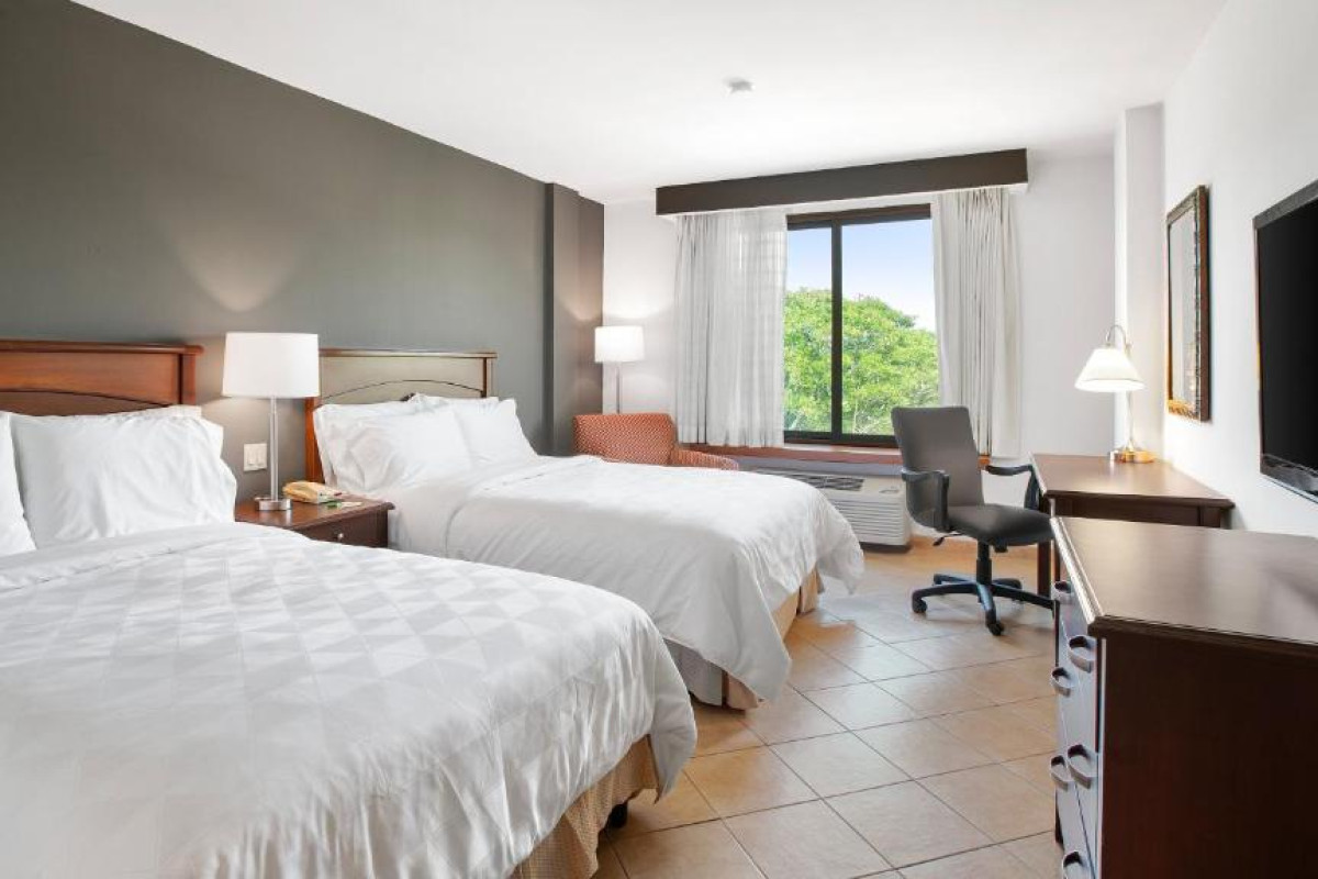 Holiday Inn Panama Canal