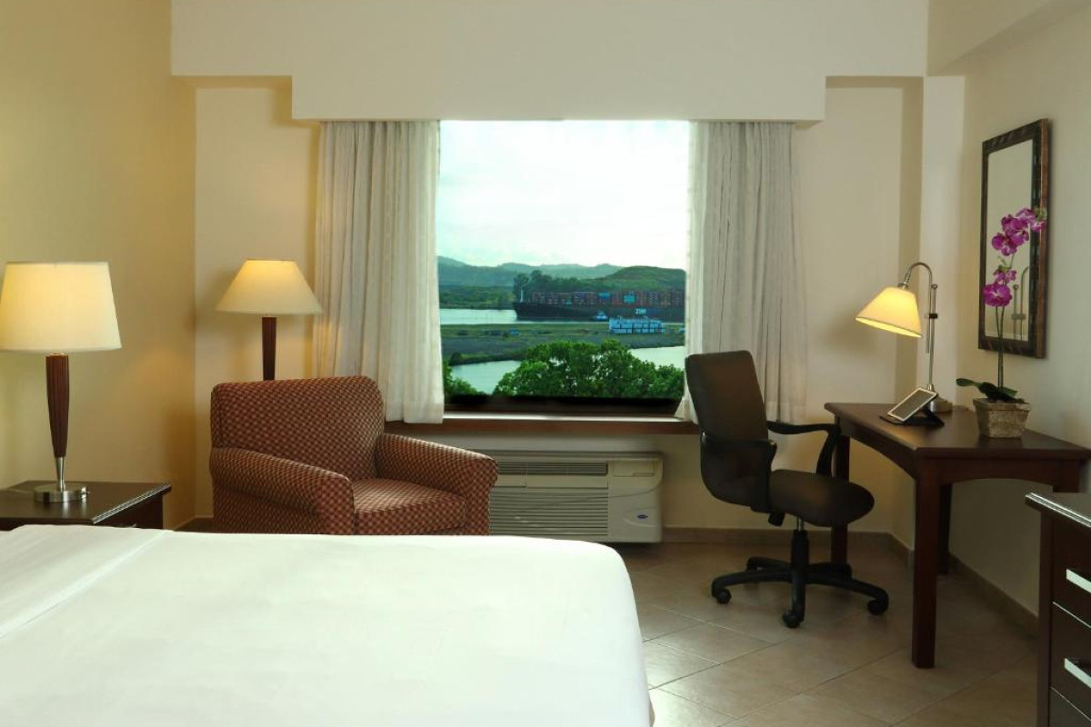 Holiday Inn Panama Canal