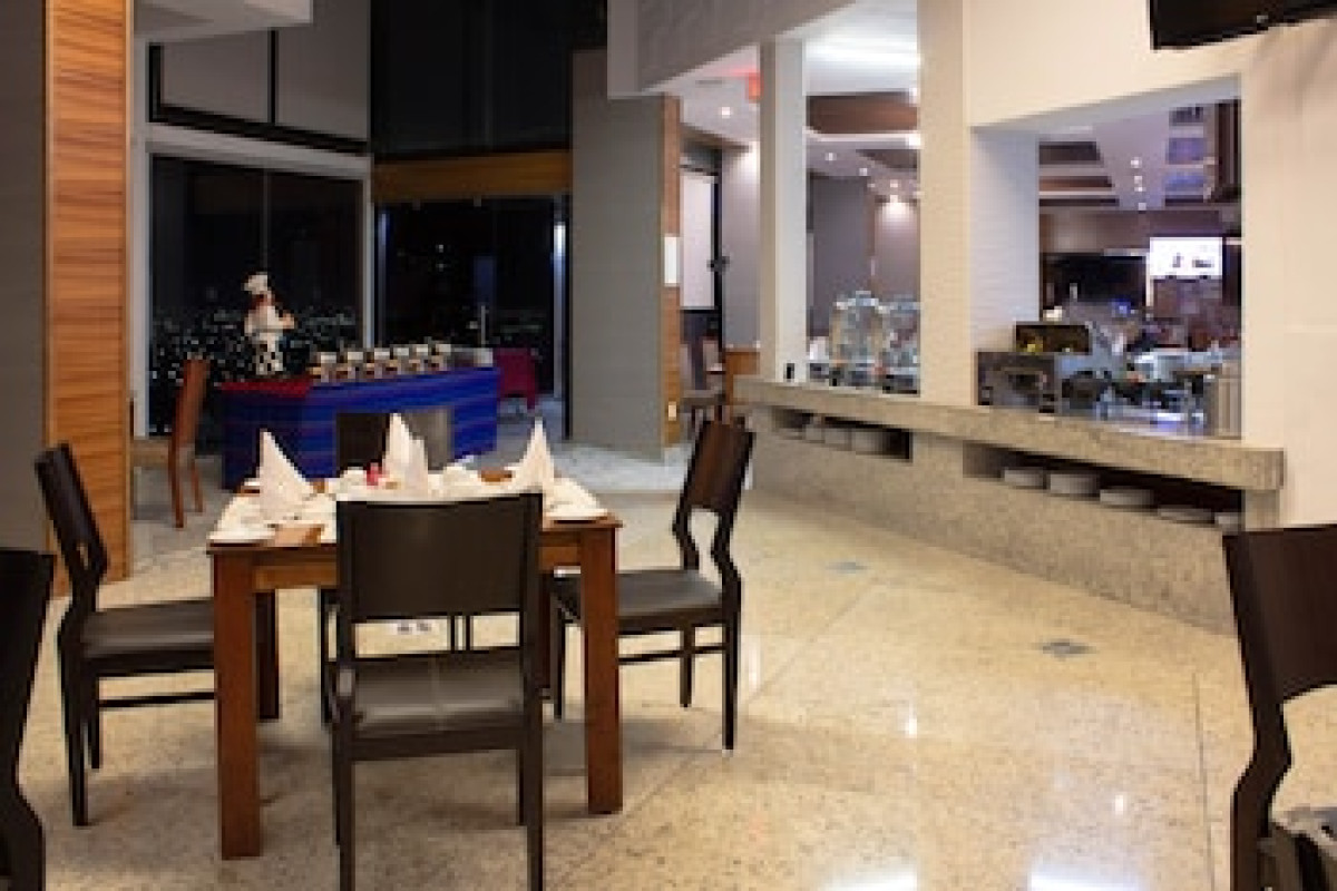 HOLIDAY INN QUERETARO ZONA DIAMANTE