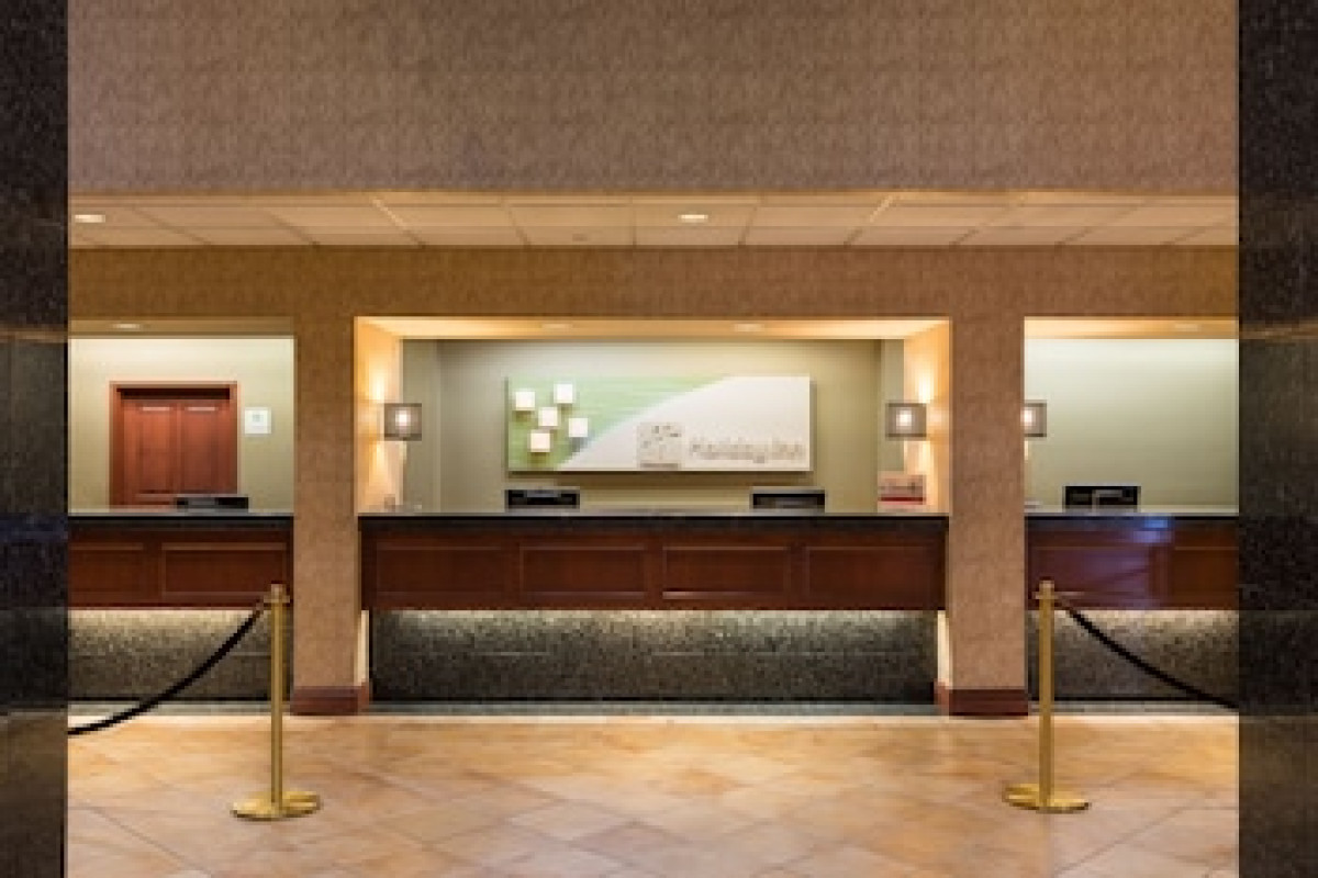 HOLIDAY INN SACRAMENTO DOWNTOWN-ARENA