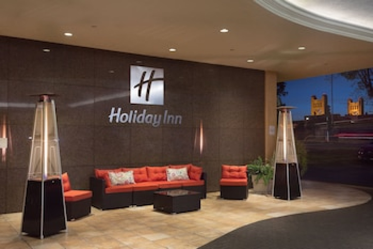 HOLIDAY INN SACRAMENTO DOWNTOWN-ARENA