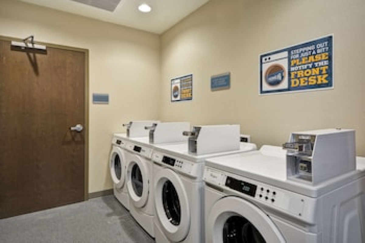 HOME2 SUITES BY HILTON KANSAS CITY KU MEDICAL CENTER