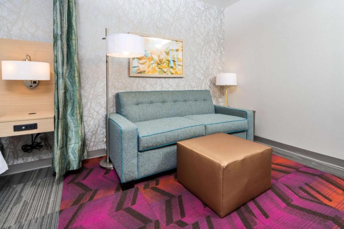 Home2 Suites By Hilton Newark Airport