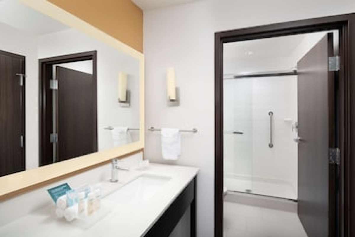 HOMEWOOD SUITES BY HILTON KANSAS CITY SPEEDWAY