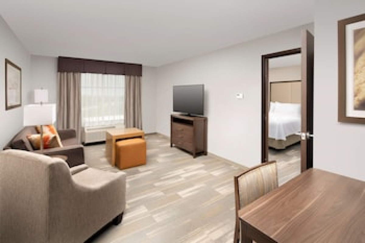 HOMEWOOD SUITES BY HILTON KANSAS CITY SPEEDWAY