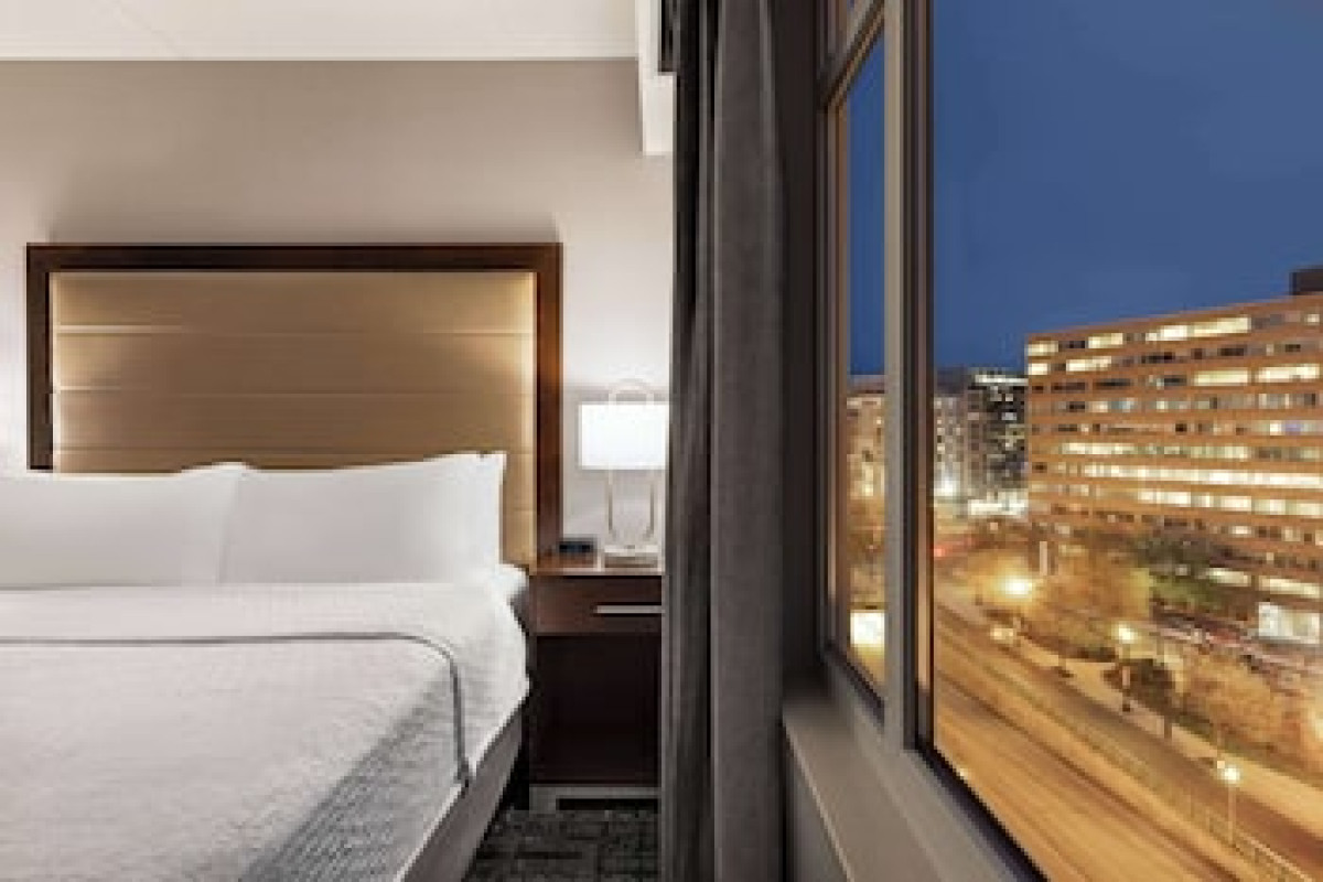 HOMEWOOD SUITES BY HILTON WASHINGTON, D.C. DOWNTOWN