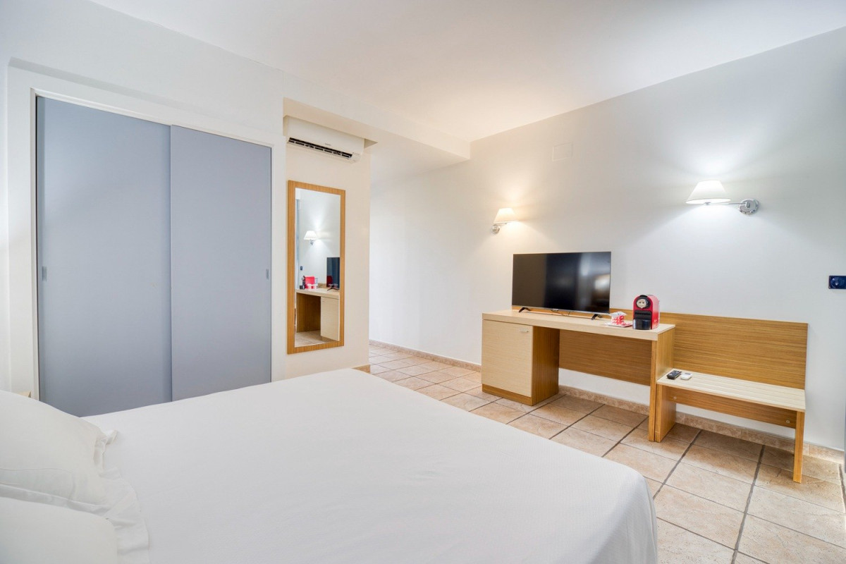 Hospedium Hotel Abril