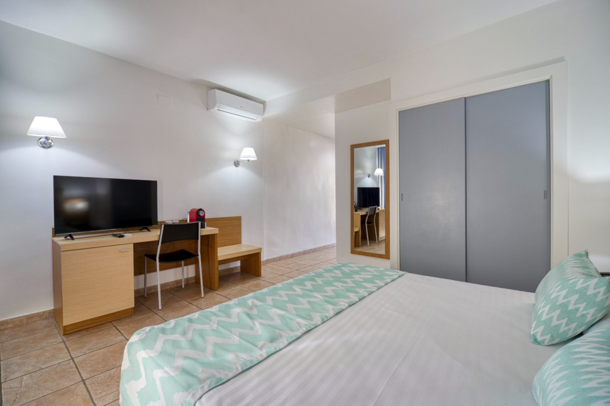 Hospedium Hotel Abril