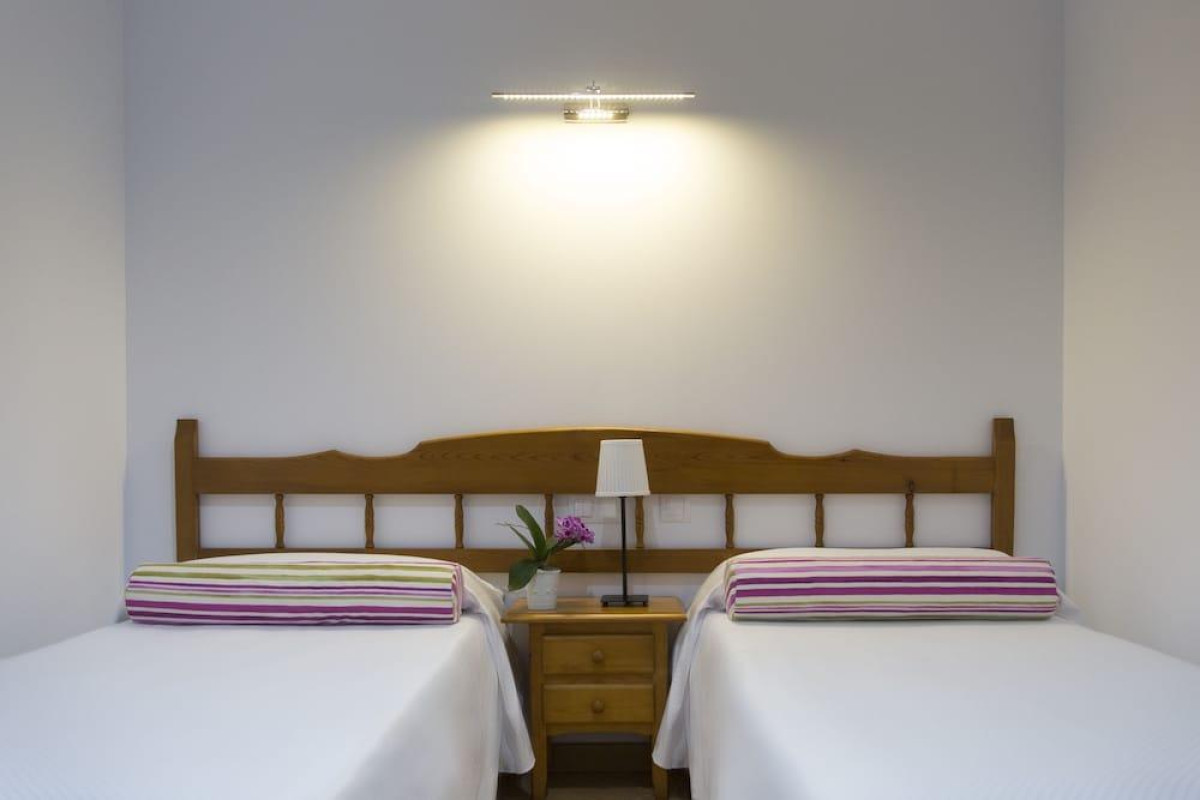 HOSTAL ALHAMBRA