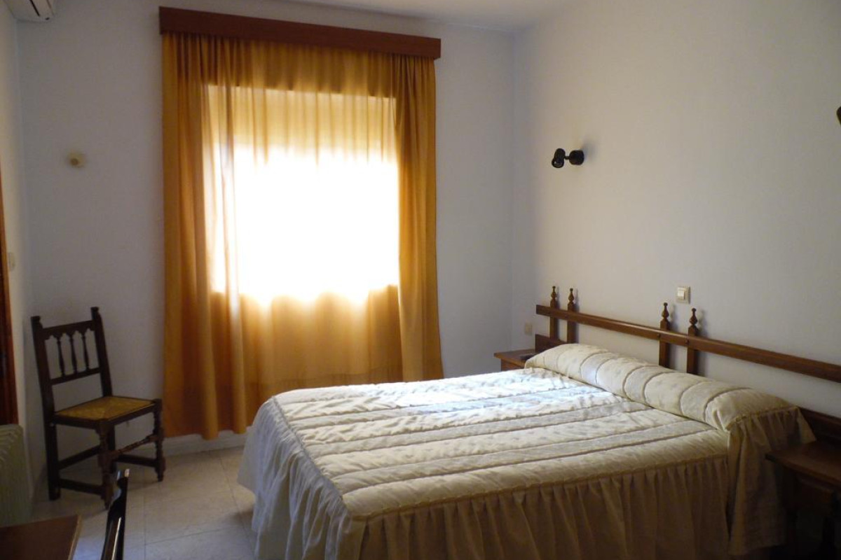 Hostal Arias