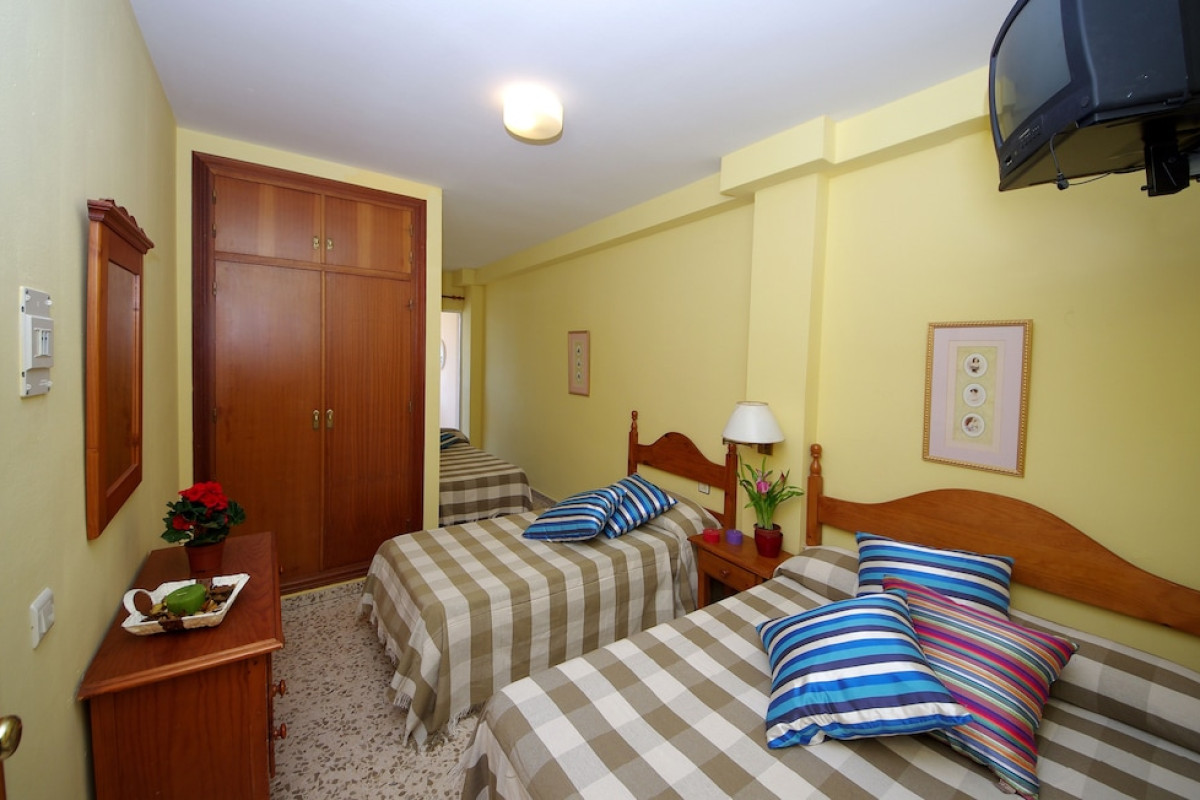 HOSTAL AZAHARA