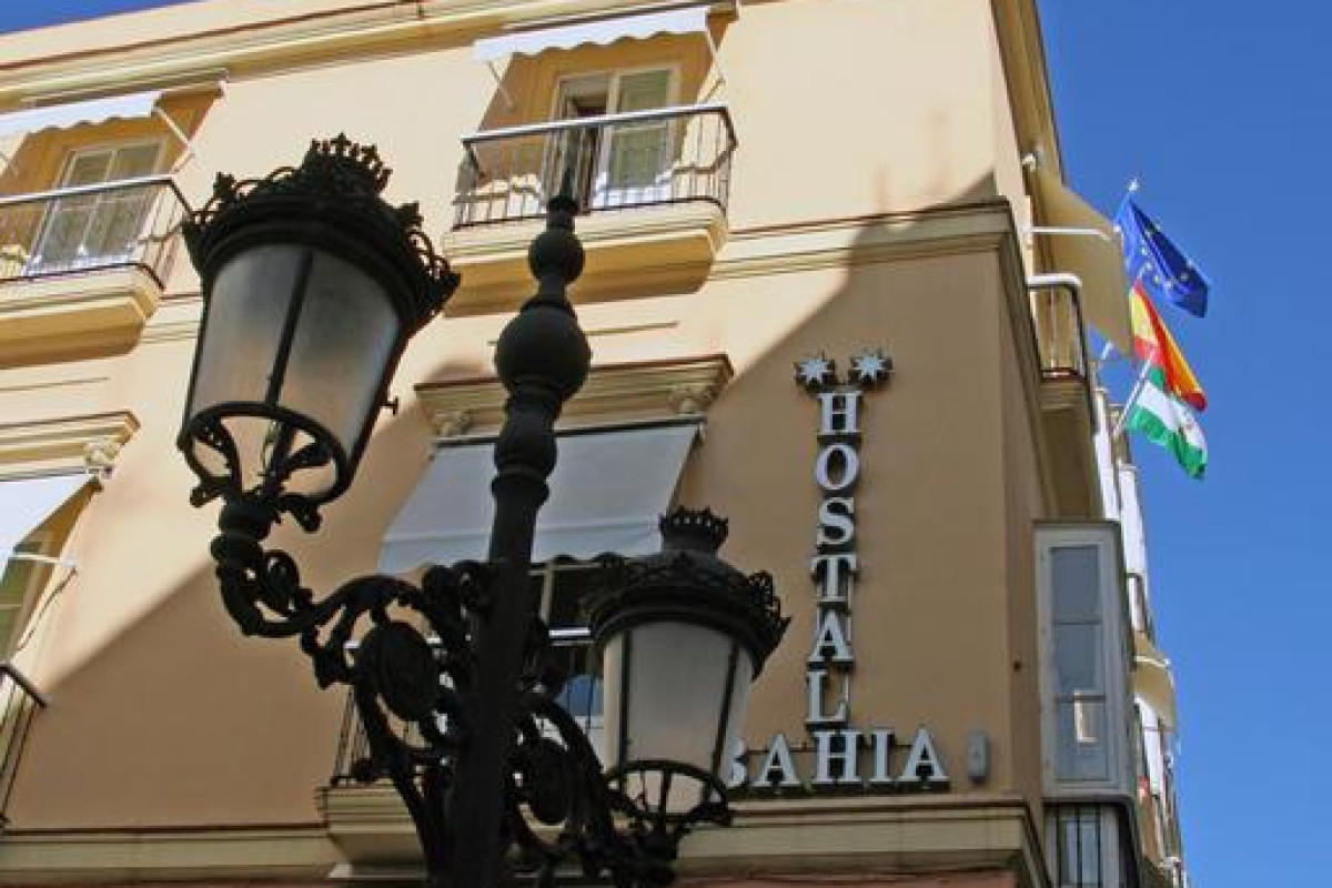 HOSTAL BAHIA