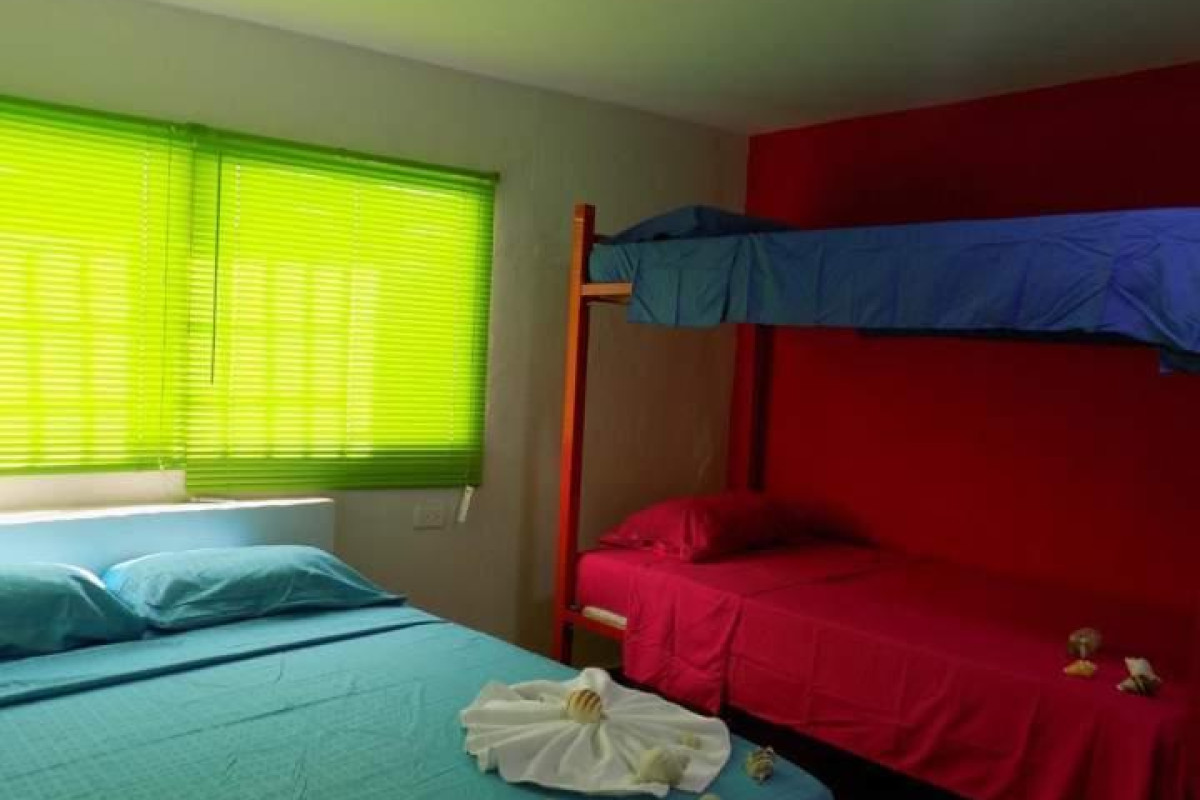 Hostal Caracoles