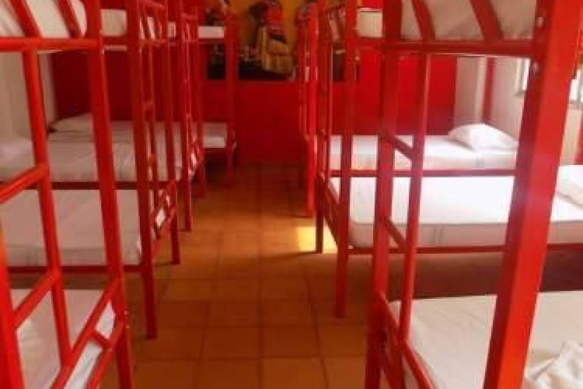 Hostal Caracoles