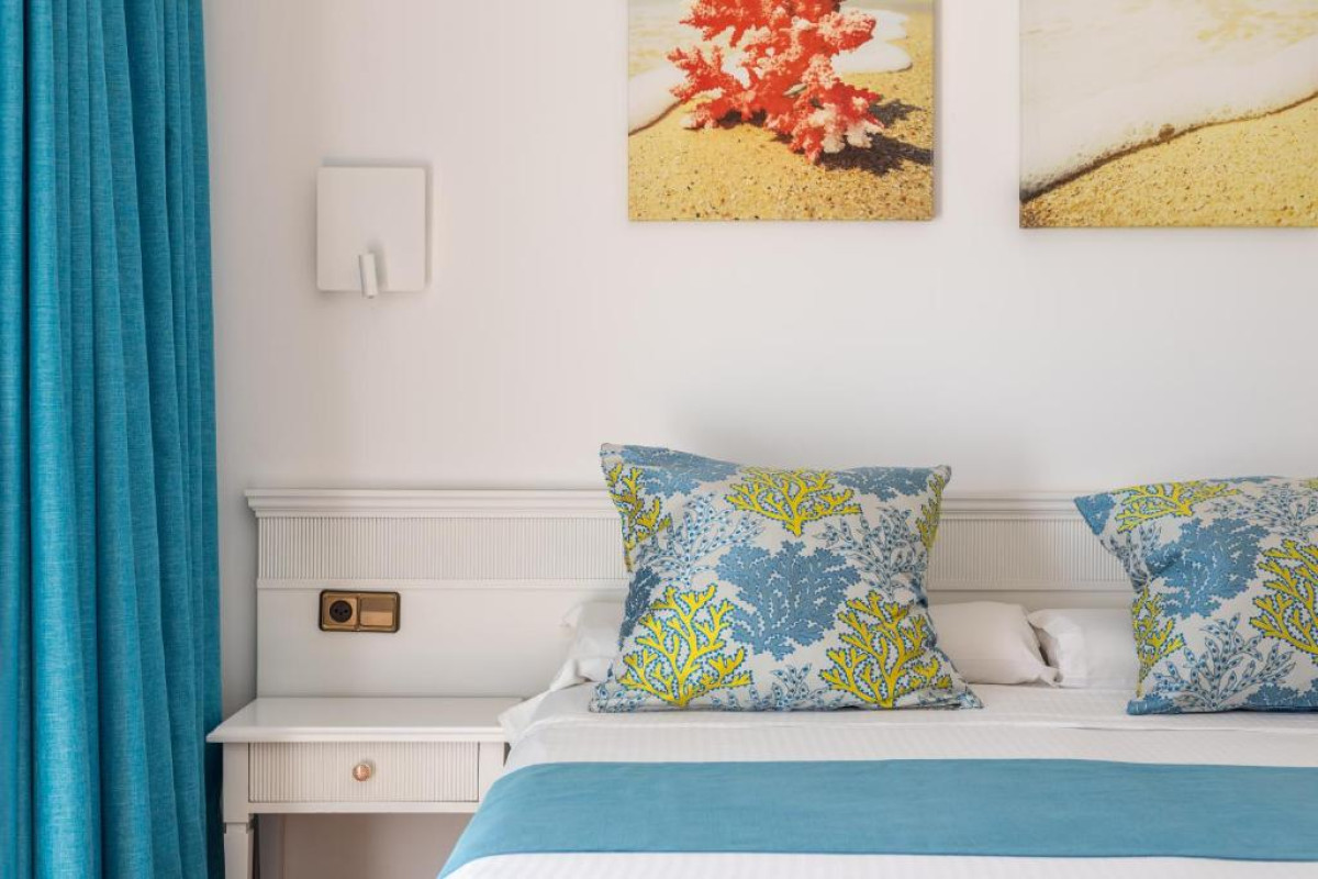 Hostal Neptuno Paguera