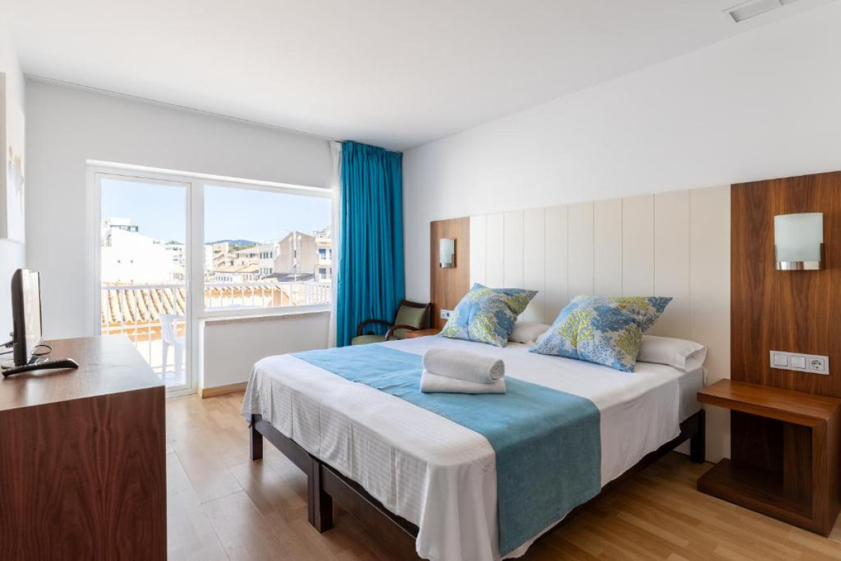 Hostal Neptuno Paguera