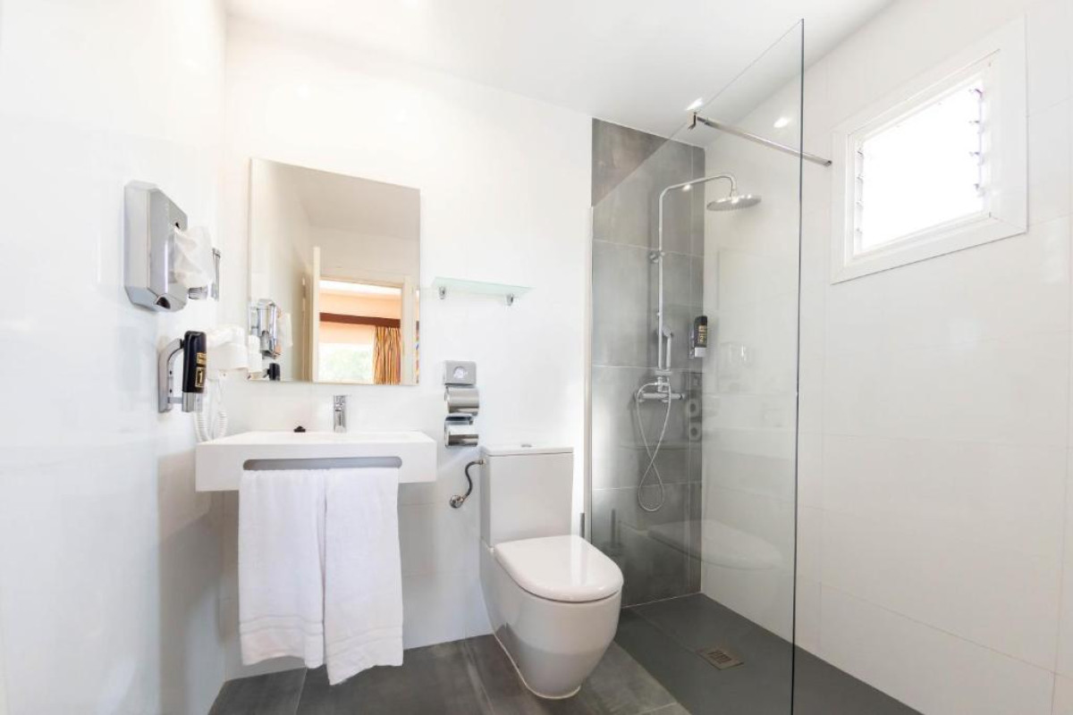 Hostal Neptuno Paguera
