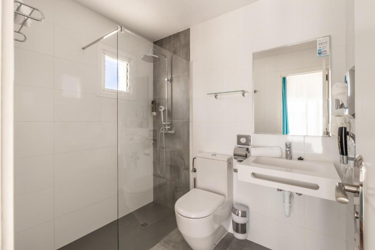 Hostal Neptuno Paguera