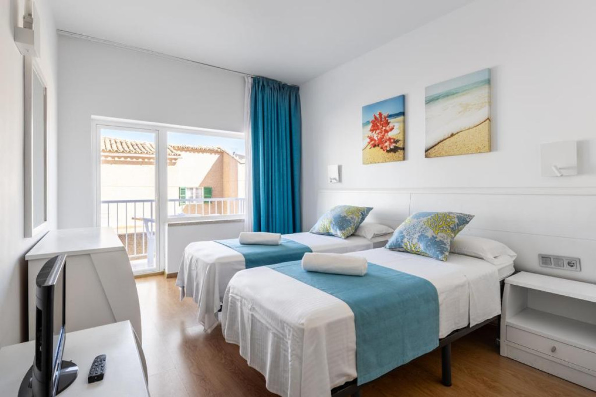 Hostal Neptuno Paguera