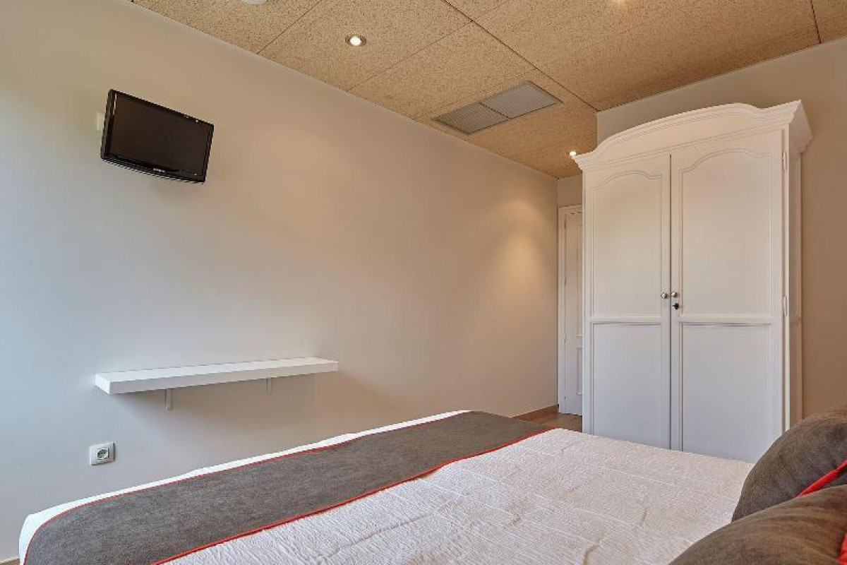 Hostal Nobadis