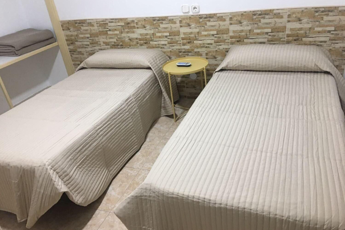 Hostal Residencia Cardona