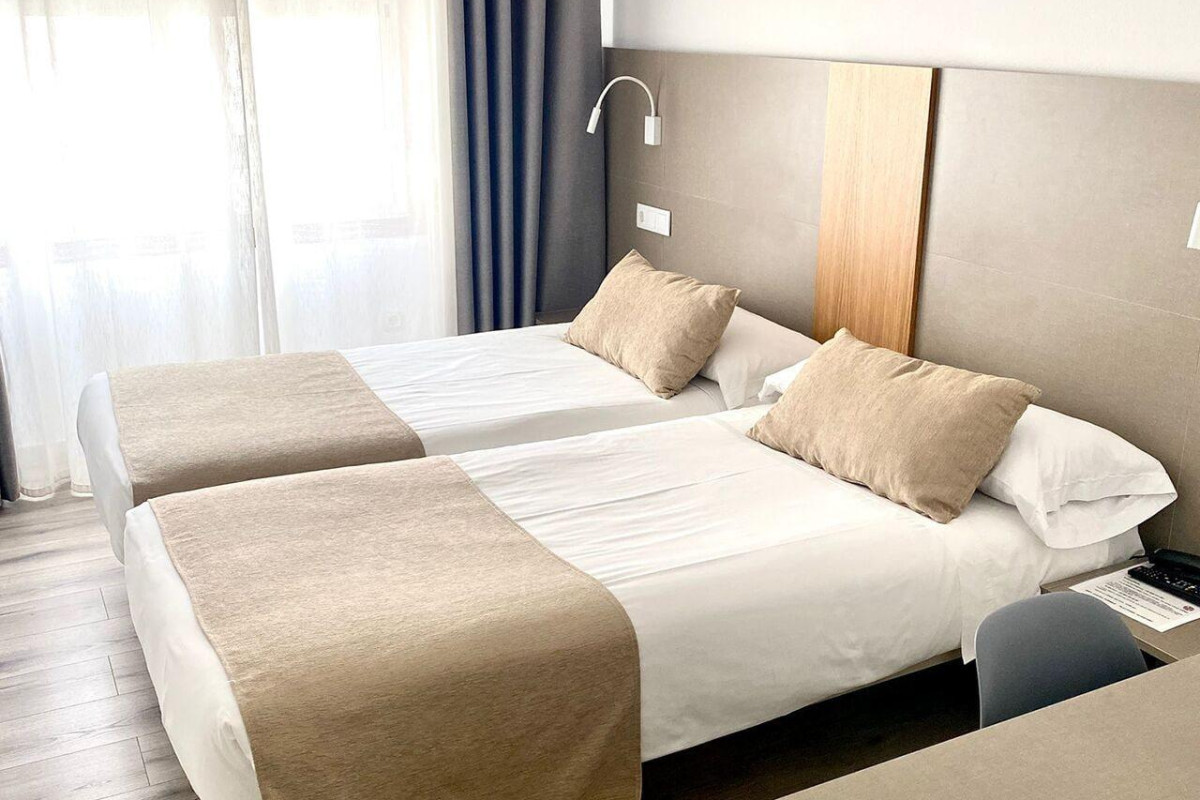 Hostal Residencia Fornos