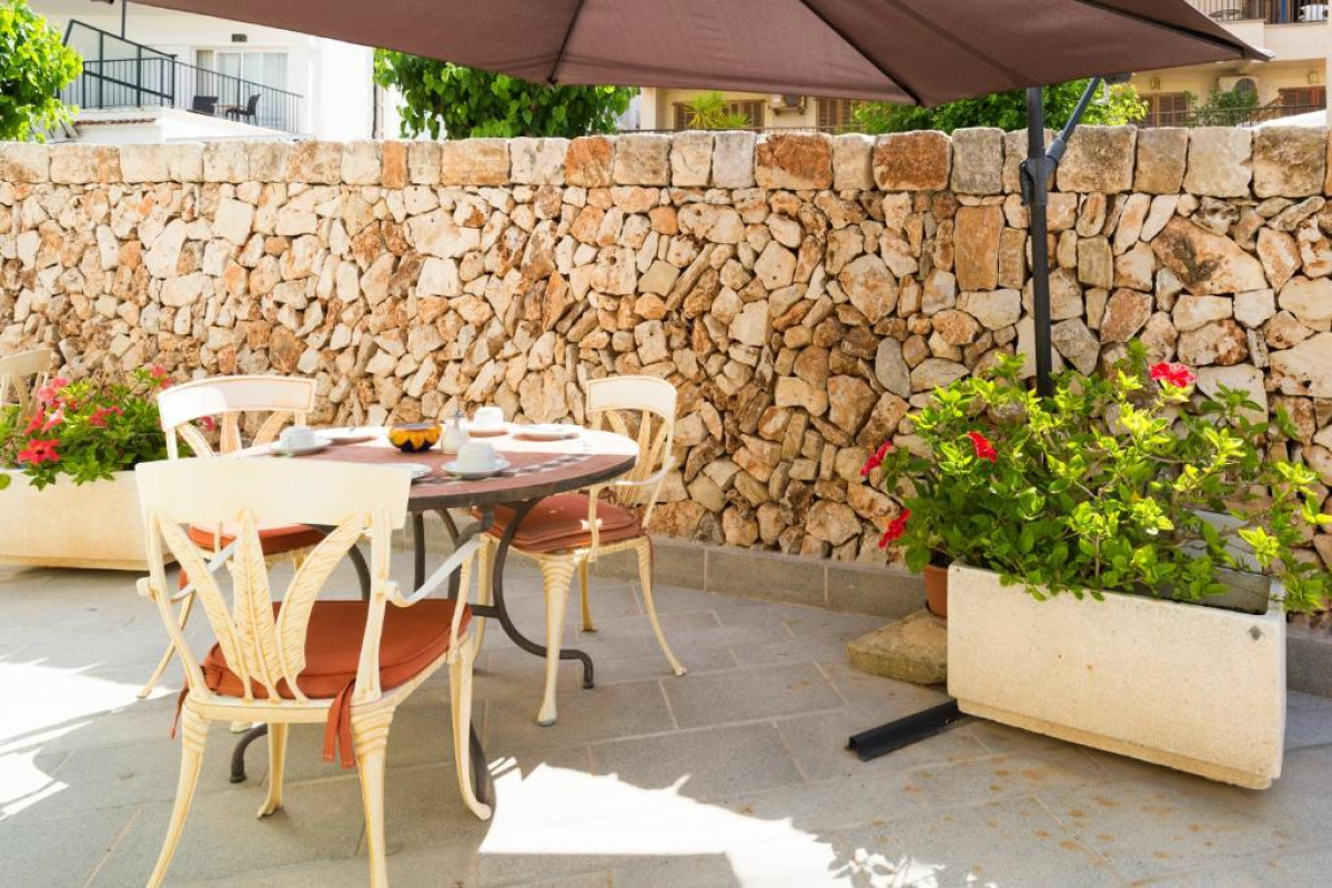 Hostal Residencia Sutimar