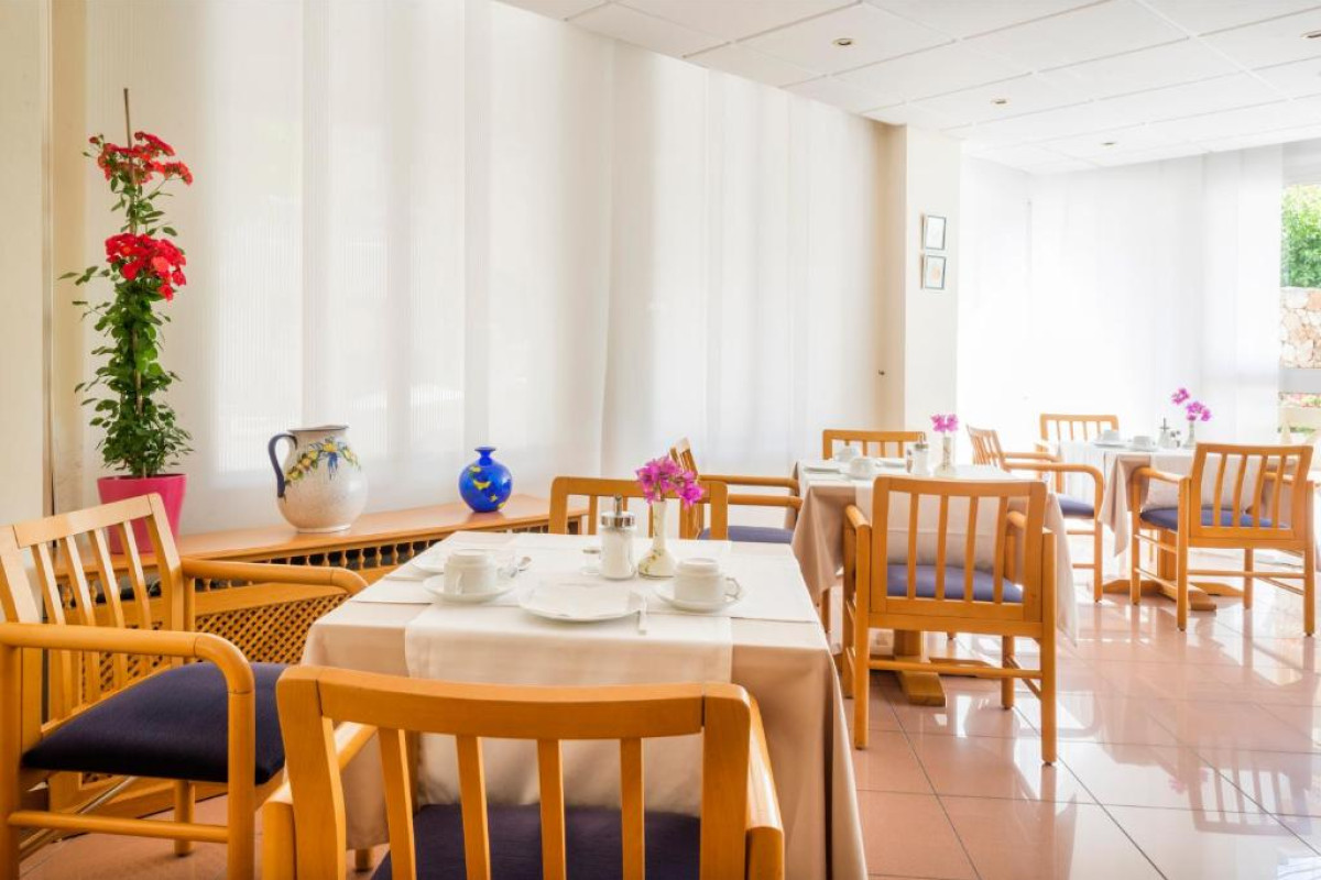 Hostal Residencia Sutimar