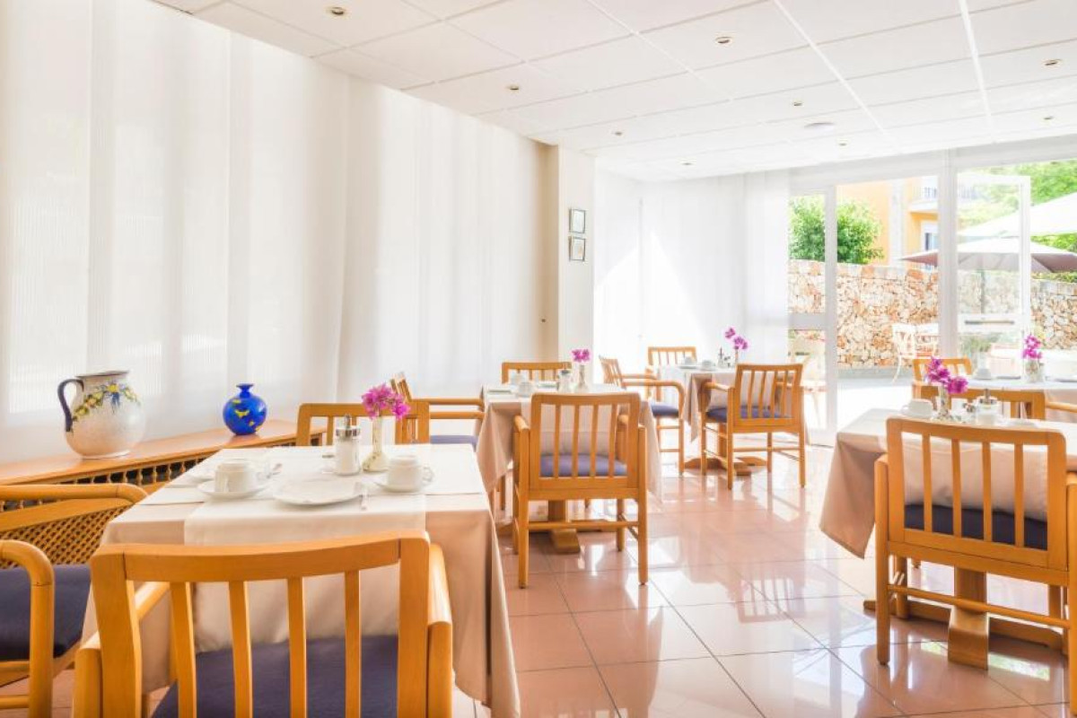 Hostal Residencia Sutimar