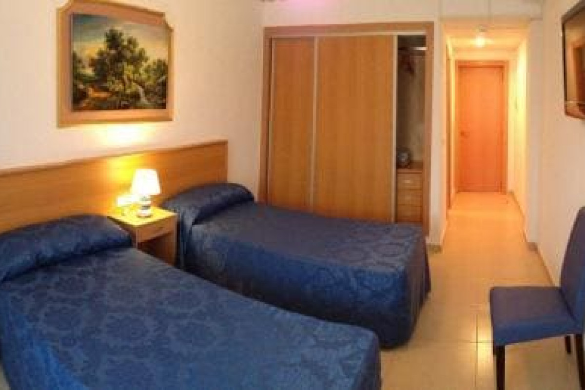 Hostal Residencial Rr