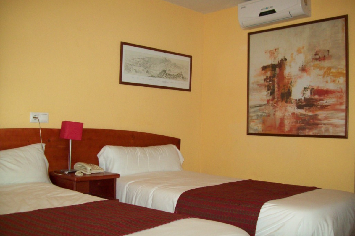 Hostal Restaurante Puerta del Alcázar