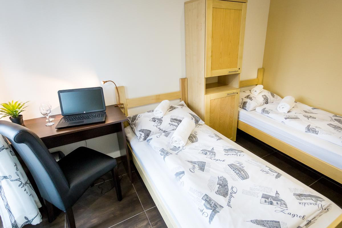 Hostel Moving